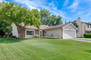 1380 Windjammer Ln, Hanover Park, IL 60133 - Photo 1