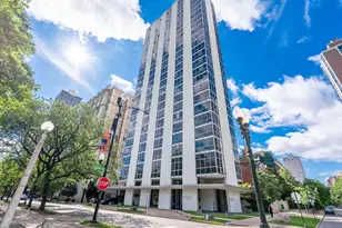 1555 N Dearborn Pkwy, Chicago, IL 60610 - Photo 1