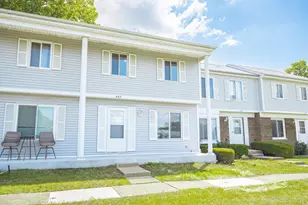 447 Yorkshire Sq, Bolingbrook, IL 60440 - Photo 1