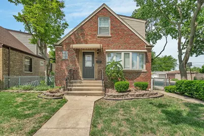 5200 S Newcastle Avenue, Chicago, IL 60638 - Photo 1