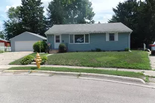 416 Renrose Ave, Loves Park, IL 61111 - Photo 1