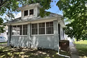 1046 Lafayette St, Lasalle, IL 61301 - Photo 1