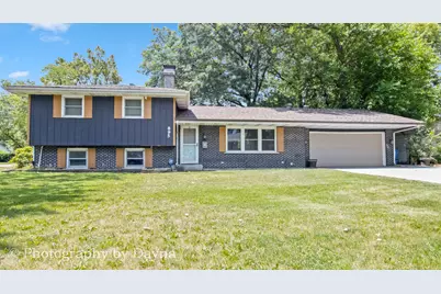 895 Country Club Drive, Kankakee, IL 60901 - Photo 1
