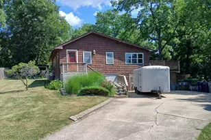 54 Genesee Ave, Elgin, IL 60123 - Photo 1