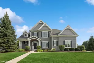 814 Sunflower Dr, Geneva, IL 60134 - Photo 1