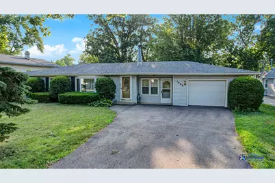 1609 N Lake Shore Drive, Round Lake Beach, IL 60073 - Photo 1