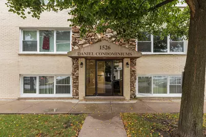 1526 S 51st Court #23, Cicero, IL 60804 - Photo 1