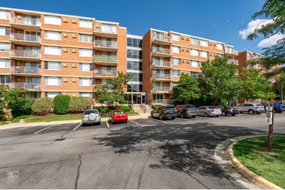 2201 S Stewart Avenue #4J, Lombard, IL 60148 - Photo 1