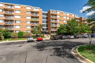 2201 S Stewart Ave, Lombard, IL 60148 - Photo 1