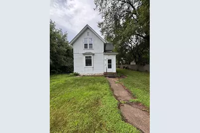 1913 18th Avenue, Rockford, IL 61104 - Photo 1