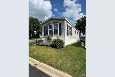 822 Oakbrook Drive, Crystal Lake, IL 60014 - Photo 1