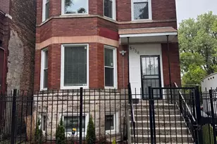 5738 S Carpenter St, Chicago, IL 60621 - Photo 1