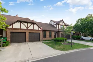 3072 Carlton Ct, Westchester, IL 60154 - Photo 1