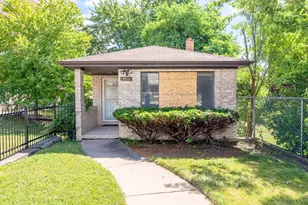 9117 S Brandon Ave, Chicago, IL 60617 - Photo 1