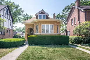 806 S Vine Ave, Park Ridge, IL 60068 - Photo 1