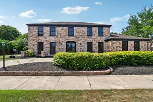 6527 Maple St, Morton Grove, IL 60053 - Photo 1