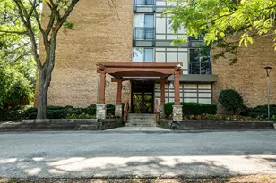 1811 Four Lakes Ave, Lisle, IL 60532 - Photo 1