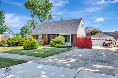 7117 W 82nd Place, Burbank, IL 60459 - Photo 1