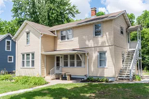 637/639 E Wilson St, Batavia, IL 60510 - Photo 1