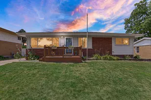 140 Mildred Ln, Chicago Heights, IL 60411 - Photo 1