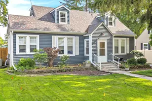 610 E 11th St, Lockport, IL 60441 - Photo 1