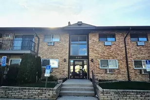 840 E Old Willow Rd, Prospect Heights, IL 60070 - Photo 1