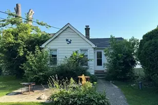 26624 W Ingleside Shr Rd, Ingleside, IL 60041 - Photo 1