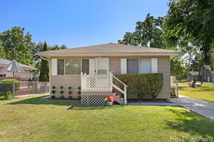 2029 Gabriel Ave, Zion, IL 60099 - Photo 1