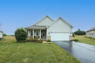 692 Canton Ct, Oswego, IL 60543 - Photo 1