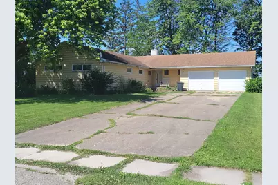 319 S Main Street, Dana, IL 61321 - Photo 1