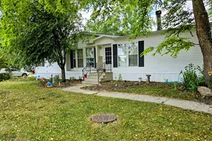 30 Bluebird Ln, Beecher, IL 60401 - Photo 1