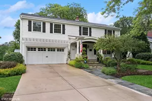 261 Woodstock Ave, Glen Ellyn, IL 60137 - Photo 1