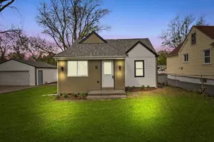 1326 N Poplar Ave, Round Lake Beach, IL 60073 - Photo 1