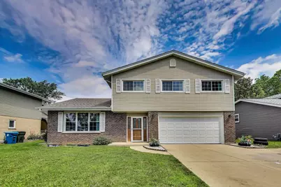 1912 E Camp McDonald Road, Mount Prospect, IL 60056 - Photo 1