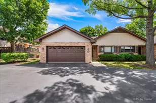 81 Castle Rock Ln, Bloomingdale, IL 60108 - Photo 1