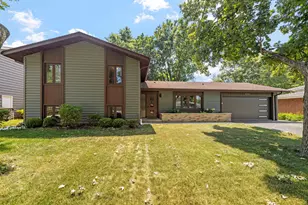 522 Cottonwood Rd, Frankfort, IL 60423 - Photo 1