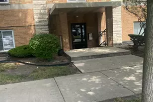 5209 S Leclaire Ave, Chicago, IL 60638 - Photo 1