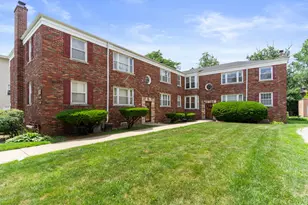 10410 S Walden Pkwy, Chicago, IL 60643 - Photo 1