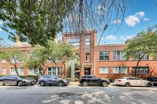 525 N Ada St, Chicago, IL 60642 - Photo 1