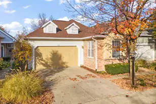 1714 Astor Ave, Oakbrook Terrace, IL 60181 - Photo 1