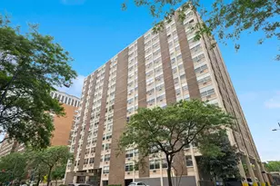 3033 N Sheridan Rd, Chicago, IL 60657 - Photo 1