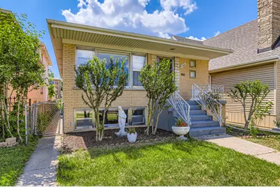 4240 N New England Avenue, Harwood Heights, IL 60706 - Photo 1