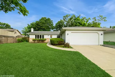 618 Lor Ann Drive, South Elgin, IL 60177 - Photo 1