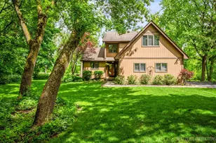 5N597 Hidden Springs Dr, Saint Charles, IL 60175 - Photo 1