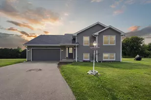 113 New Brunswick Ln, Poplar Grove, IL 61065 - Photo 1