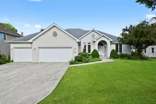 6443 Davane Ct, Downers Grove, IL 60516 - Photo 1