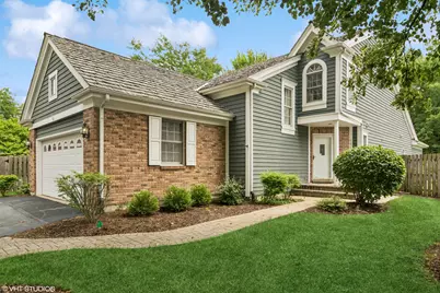 461 Park Barrington Drive, Barrington, IL 60010 - Photo 1