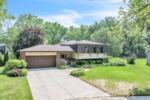 1213 Ryson Ct, Wheaton, IL 60189 - Photo 1