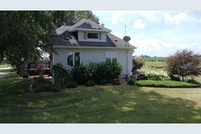 1533 E 1400 North Road, Crescent City, IL 60928 - Photo 1