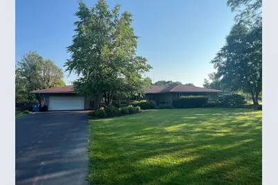 2108 E 1730 North Road, Watseka, IL 60970 - Photo 1